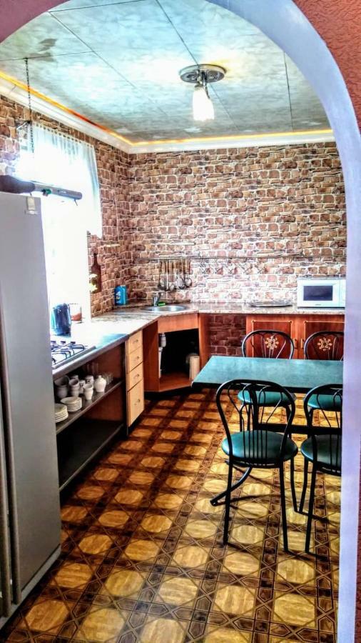 Гостевой Таунхаус Hotel Demidov Bagian luar foto